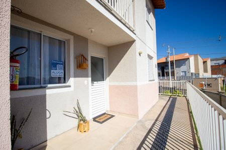 Fachada de casa de condomínio para alugar com 2 quartos, 49m² em Residencial Cristal, Votorantim