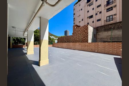 Apartamento à venda com 62m², 2 quartos e sem vagaÁrea comum