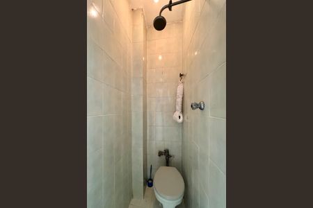 Apartamento à venda com 62m², 2 quartos e sem vagaÁrea de serviço - banheiro