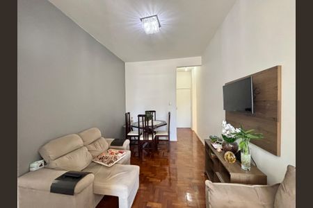 Apartamento à venda com 62m², 2 quartos e sem vagaSala