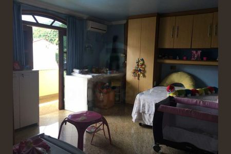 Casa à venda com 690m², 4 quartos e 4 vagas