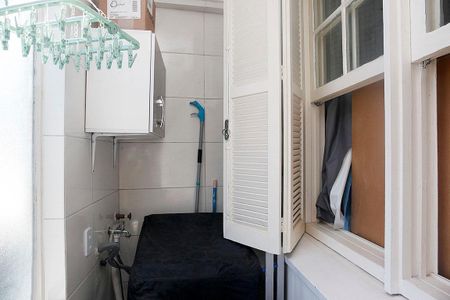 Apartamento à venda com 81m², 3 quartos e sem vagaÁrea de Serviço