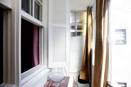 Apartamento à venda com 81m², 3 quartos e sem vagaÁrea de Serviço