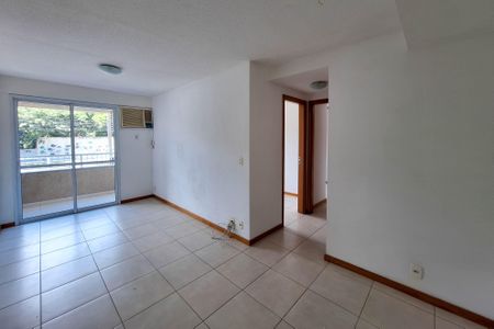 Apartamento à venda com 65m², 2 quartos e 1 vaga Apartamento à venda com 65m², 2 quartos e 1 vagaSala