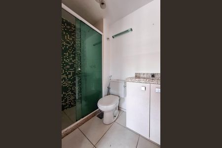 Apartamento à venda com 65m², 2 quartos e 1 vaga Apartamento à venda com 65m², 2 quartos e 1 vagaBanheiro da Suíte 1