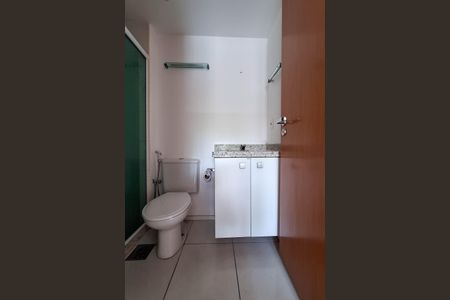Apartamento à venda com 65m², 2 quartos e 1 vaga Apartamento à venda com 65m², 2 quartos e 1 vagaBanheiro da Suíte 1