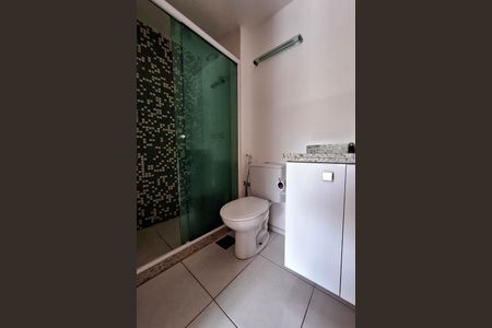 Apartamento à venda com 65m², 2 quartos e 1 vaga Apartamento à venda com 65m², 2 quartos e 1 vagaBanheiro Social