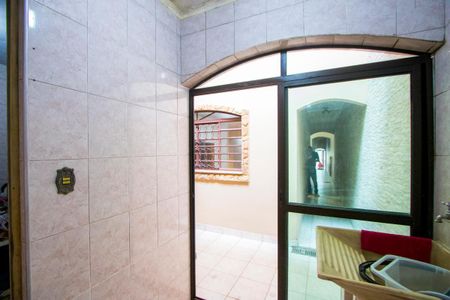 Casa à venda com 250m², 3 quartos e 2 vagas Casa à venda com 250m², 3 quartos e 2 vagasÁrea de serviço