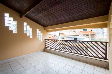 Casa à venda com 250m², 3 quartos e 2 vagas Casa à venda com 250m², 3 quartos e 2 vagasVaranda do quarto 1