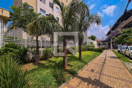 Apartamento à venda com 32m², 2 quartos e sem vagaVista externa - Metrô