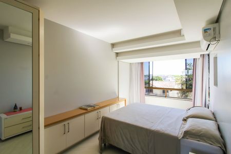 Apartamento à venda com 84m², 2 quartos e 2 vagas Apartamento à venda com 84m², 2 quartos e 2 vagasSuíte