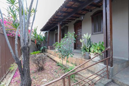 Casa para alugar com 195m², 3 quartos e 2 vagasEntrada