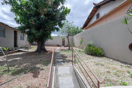 Casa para alugar com 195m², 3 quartos e 2 vagasQuintal