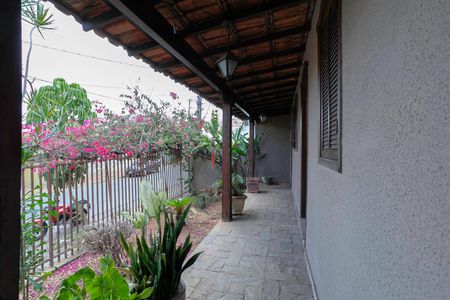 Casa para alugar com 195m², 3 quartos e 2 vagasEntrada