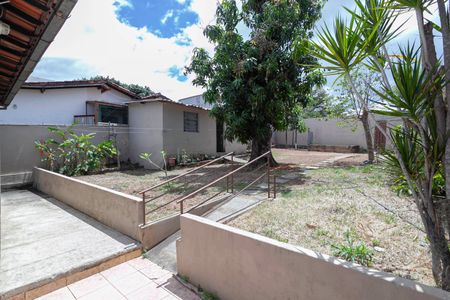 Casa para alugar com 195m², 3 quartos e 2 vagasQuintal