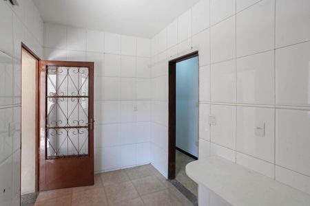 Casa para alugar com 195m², 3 quartos e 2 vagasCozinha