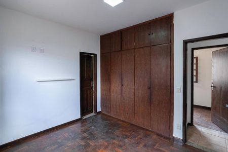 Casa para alugar com 195m², 3 quartos e 2 vagasSuíte