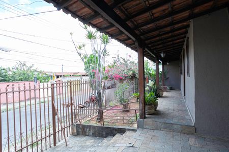 Casa para alugar com 195m², 3 quartos e 2 vagasEntrada