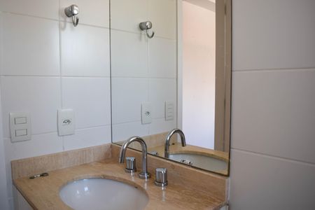 Apartamento para alugar com 224m², 4 quartos e 4 vagas Apartamento para alugar com 224m², 4 quartos e 4 vagasBanheiro Suíte 2