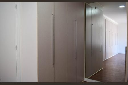 Apartamento para alugar com 224m², 4 quartos e 4 vagas Apartamento para alugar com 224m², 4 quartos e 4 vagasSuíte 4