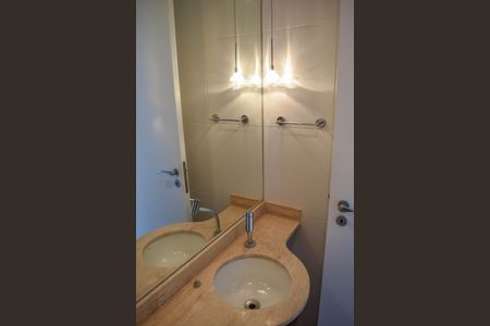 Apartamento para alugar com 224m², 4 quartos e 4 vagas Apartamento para alugar com 224m², 4 quartos e 4 vagasLavabo