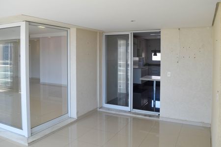 Apartamento para alugar com 224m², 4 quartos e 4 vagas Apartamento para alugar com 224m², 4 quartos e 4 vagasVaranda gourmet