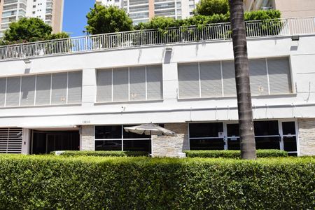 Apartamento para alugar com 224m², 4 quartos e 4 vagas Apartamento para alugar com 224m², 4 quartos e 4 vagasFachada