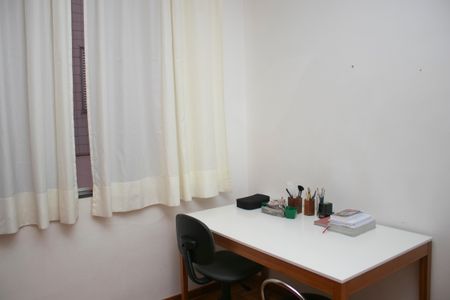 Apartamento à venda com 3 quartos, 177m² em Sion, Belo Horizonte
