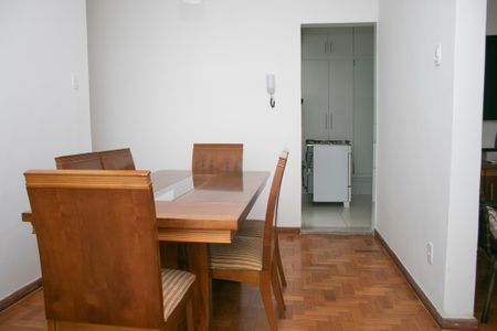 Apartamento à venda com 3 quartos, 177m² em Sion, Belo Horizonte