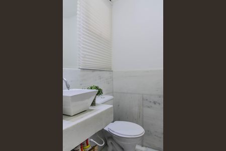 Casa à venda com 120m², 3 quartos e 2 vagasLavabo