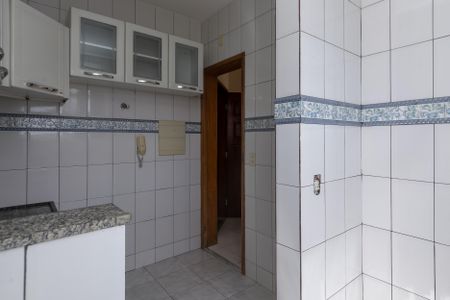 Apartamento à venda com 72m², 3 quartos e 1 vagaÁrea de Serviço