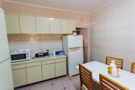 Casa para alugar com 214m², 2 quartos e 2 vagas