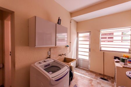 Casa para alugar com 214m², 2 quartos e 2 vagas