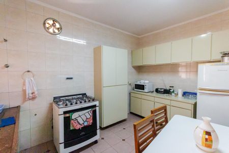 Casa para alugar com 214m², 2 quartos e 2 vagas