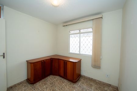 Casa à venda com 200m², 3 quartos e 5 vagasQUARTO1