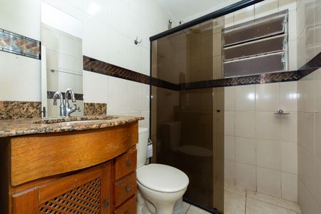 Casa à venda com 200m², 3 quartos e 5 vagasBANHEIRO1