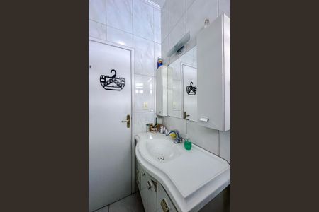 Casa à venda com 227m², 2 quartos e 2 vagas Casa à venda com 227m², 2 quartos e 2 vagasBanheiro 2