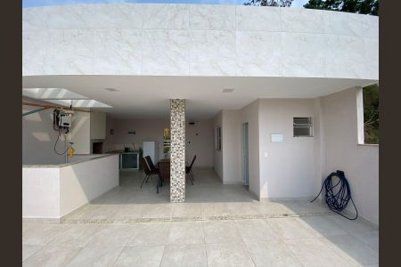 Casa de condomínio à venda com 350m², 3 quartos e 2 vagas Casa de condomínio à venda com 350m², 3 quartos e 2 vagasArea Gourmet Terraço