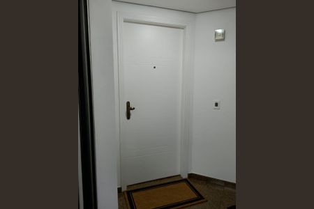 Apartamento à venda com 100m², 4 quartos e 2 vagasPORTA DE ENTRADA