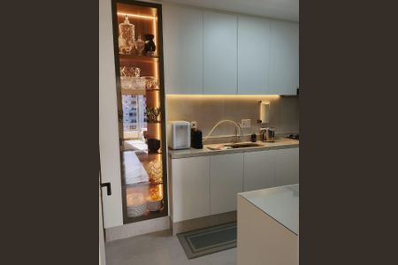 Apartamento à venda com 100m², 4 quartos e 2 vagasCOZINHA