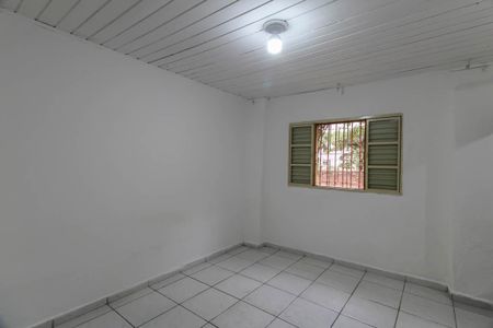 Casa para alugar com 70m², 2 quartos e sem vaga Casa para alugar com 70m², 2 quartos e sem vagaSuíte
