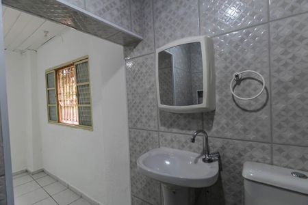 Casa para alugar com 70m², 2 quartos e sem vaga Casa para alugar com 70m², 2 quartos e sem vagaBanheiro da Suíte