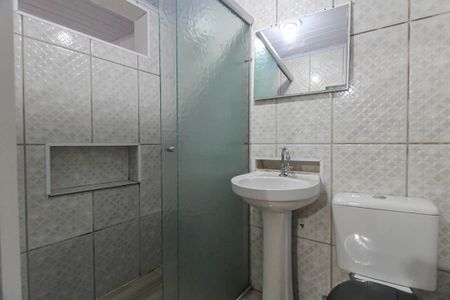 Casa para alugar com 70m², 2 quartos e sem vaga Casa para alugar com 70m², 2 quartos e sem vagaBanheiro