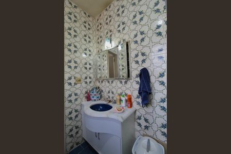 Casa à venda com 330m², 4 quartos e 3 vagasBanheiro da Suite