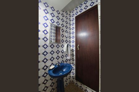 Casa à venda com 330m², 4 quartos e 3 vagasBanheiro Social 2