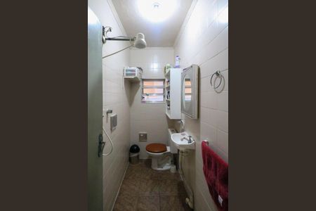 Casa para alugar com 150m², 2 quartos e 1 vaga Casa para alugar com 150m², 2 quartos e 1 vagaBanheiro 1