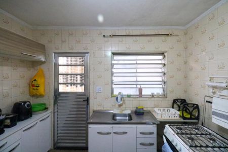 Casa para alugar com 150m², 2 quartos e 1 vaga Casa para alugar com 150m², 2 quartos e 1 vagaCozinha