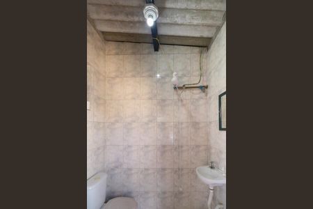 Casa para alugar com 150m², 2 quartos e 1 vaga Casa para alugar com 150m², 2 quartos e 1 vagaBanheiro do Terraço