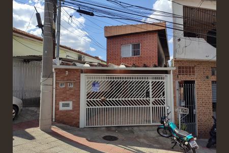 Casa para alugar com 150m², 2 quartos e 1 vaga Casa para alugar com 150m², 2 quartos e 1 vagaFachada
