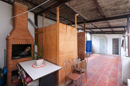 Casa para alugar com 150m², 2 quartos e 1 vaga Casa para alugar com 150m², 2 quartos e 1 vagaTerraço